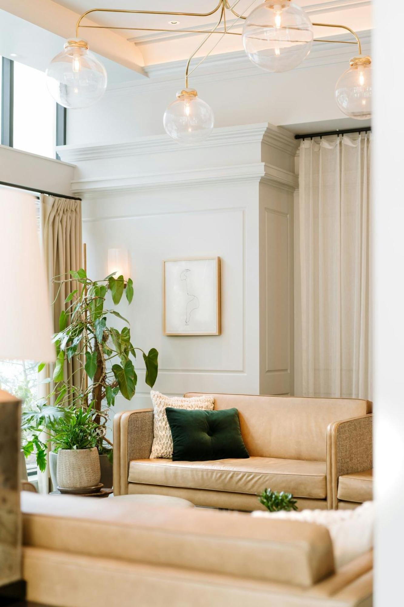 Woodlark A Tribute Portfolio 4*