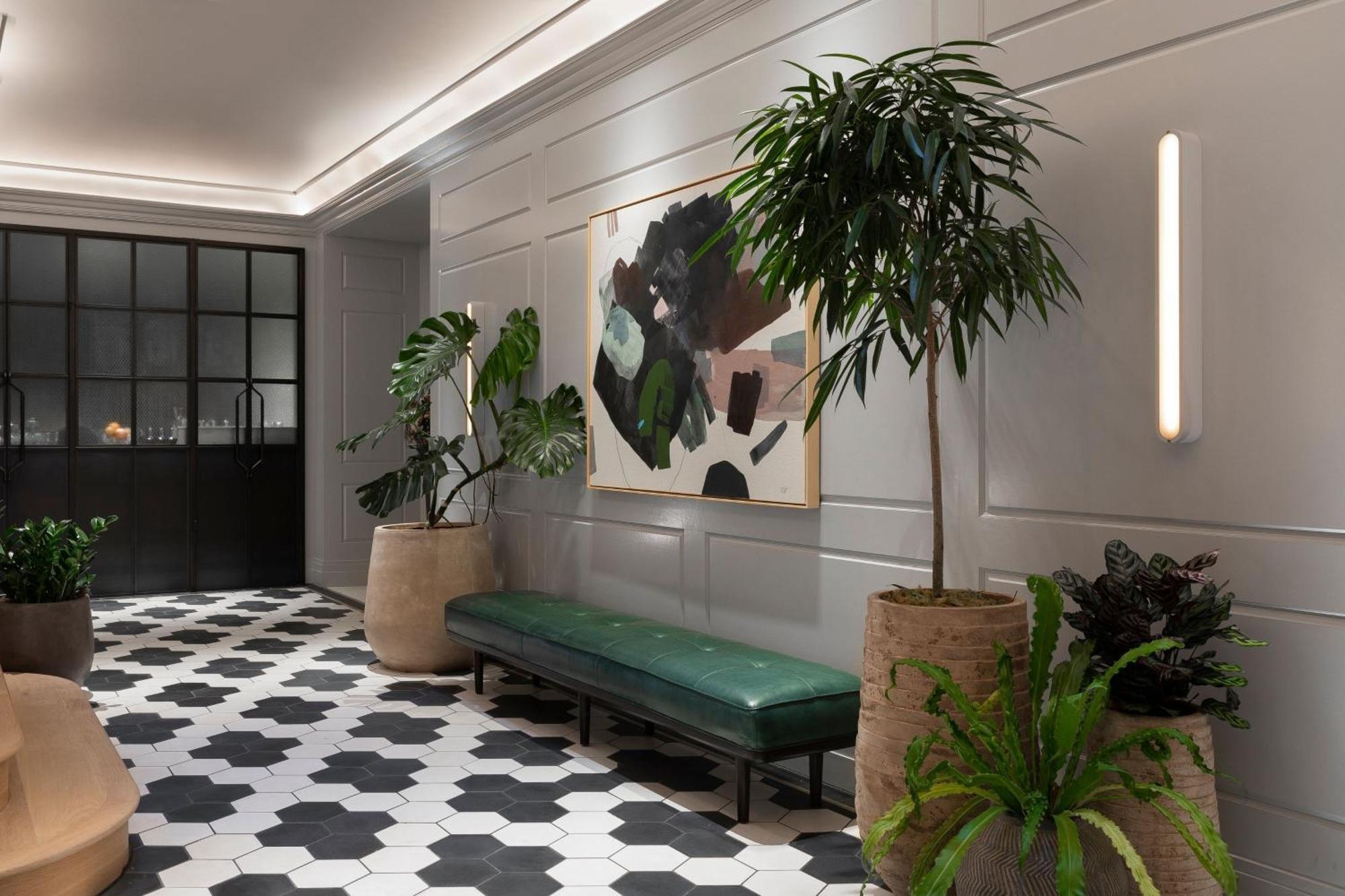 Woodlark A Tribute Portfolio 4* Portland